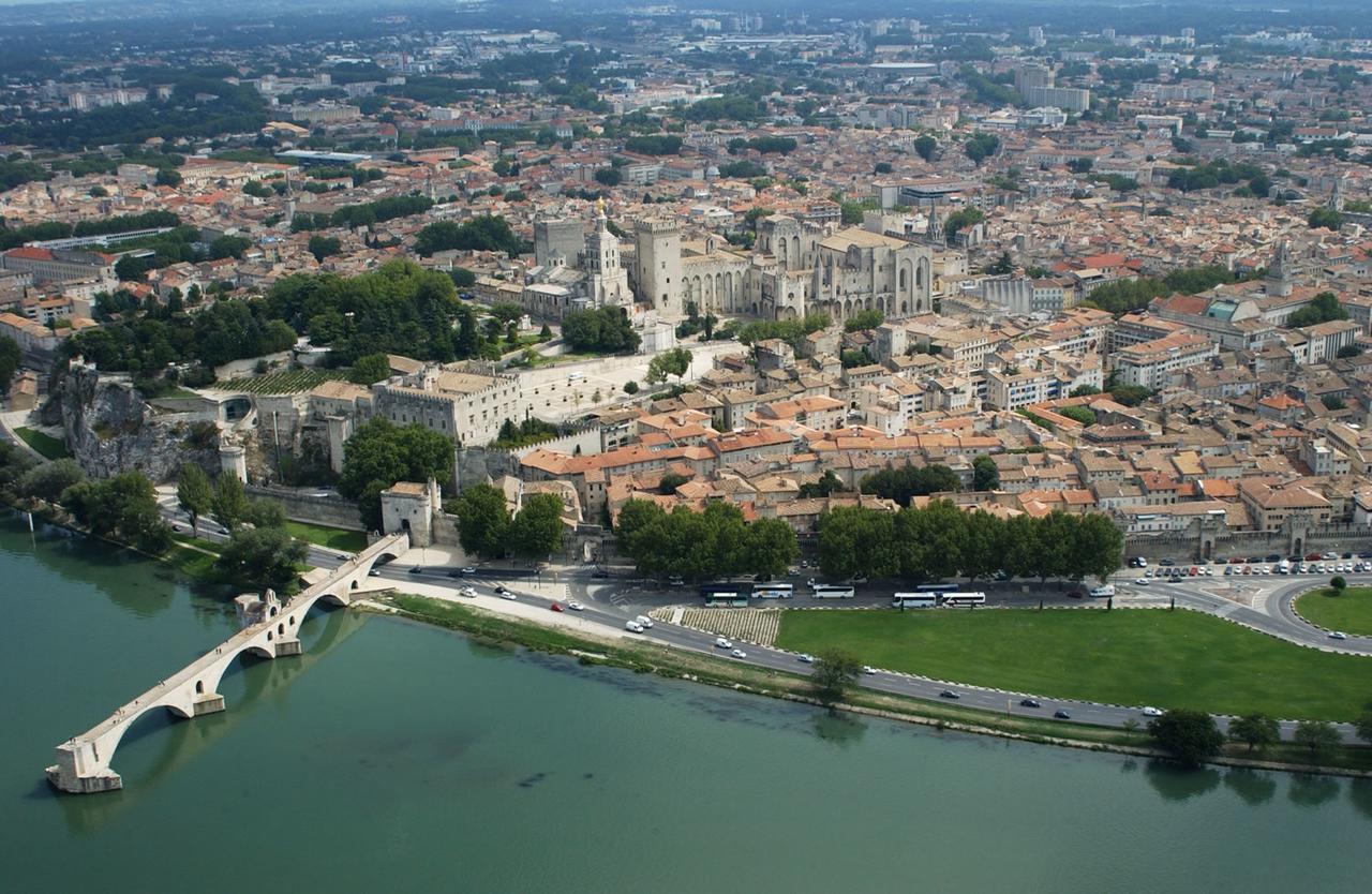 Chambres d'hôtes Saint-Exupéry Entraigues-sur-la-Sorgue Exterior foto