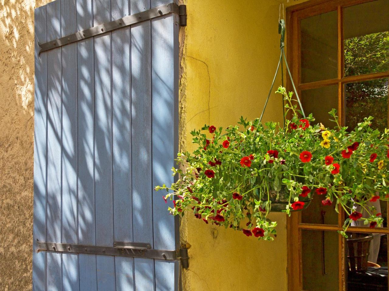 Chambres d'hôtes Saint-Exupéry Entraigues-sur-la-Sorgue Exterior foto